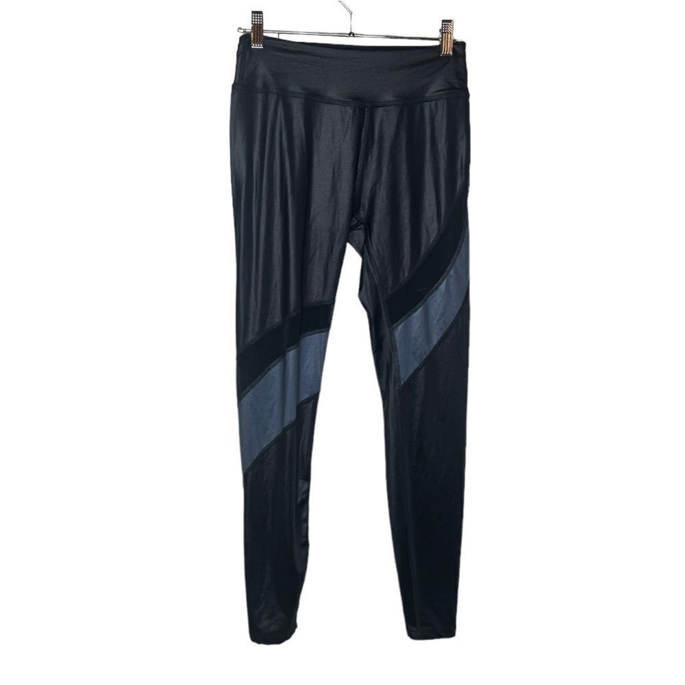 Beyond Yoga Black Yoga Pants size Medium